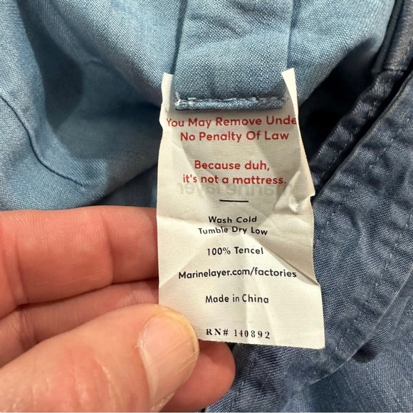 Marine Layer Poppy Reversible Wrap Mini Skirt  Medium Wash Chambray Denim Sz Med - Picture 16 of 16